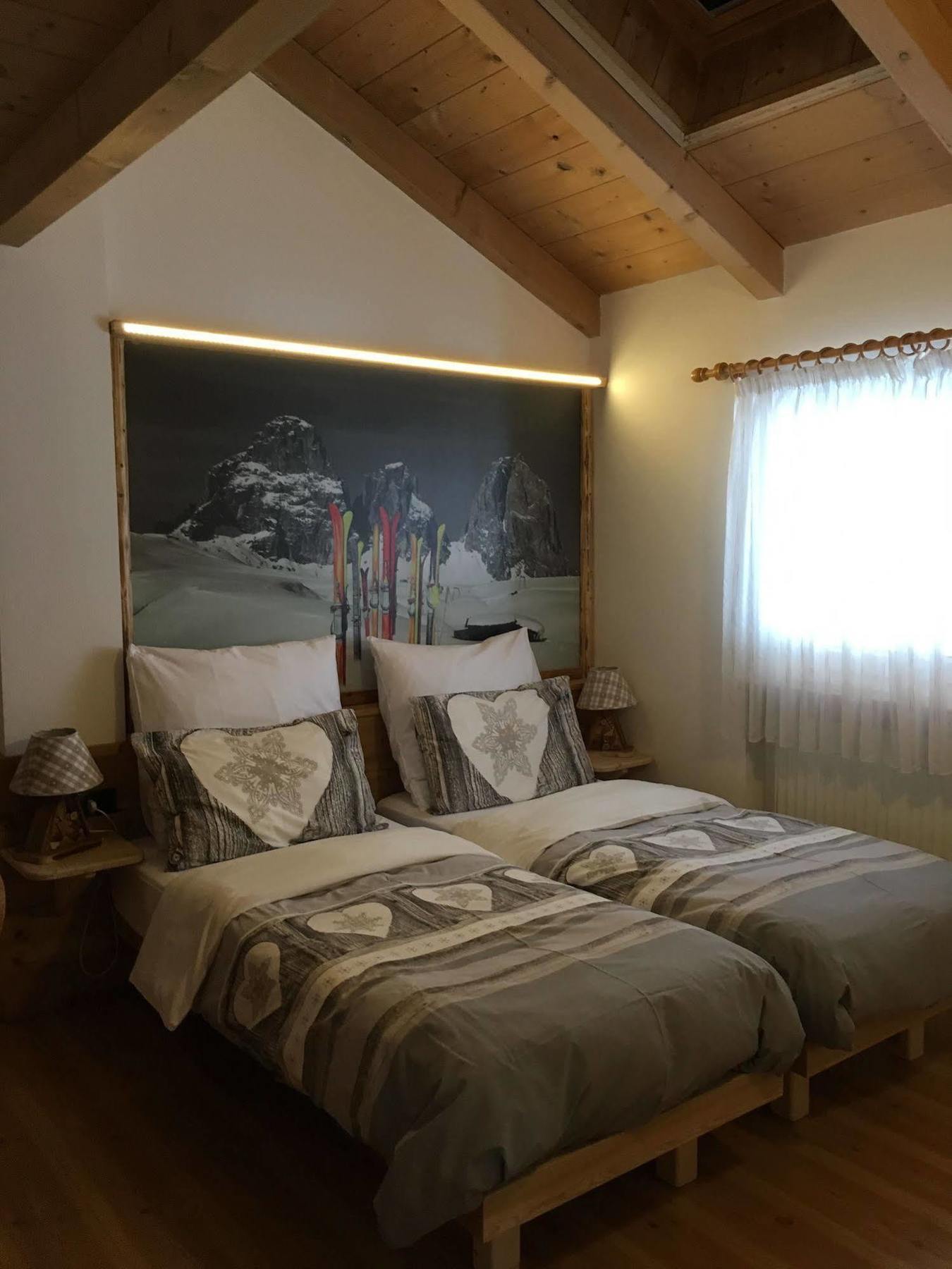 Appartamenti Chalet Orchidea กานาเซย์ ภายนอก รูปภาพ