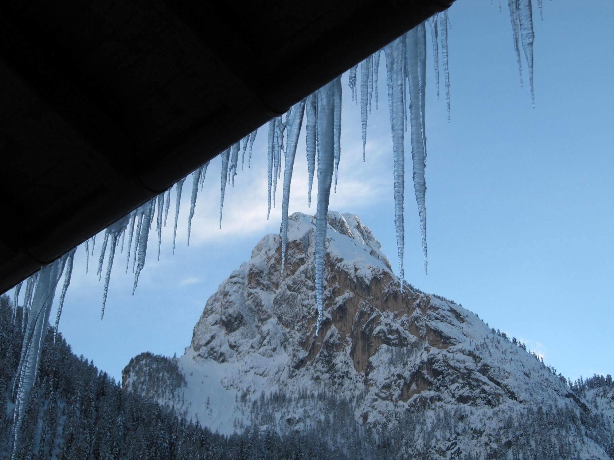 Appartamenti Chalet Orchidea กานาเซย์ ภายนอก รูปภาพ
