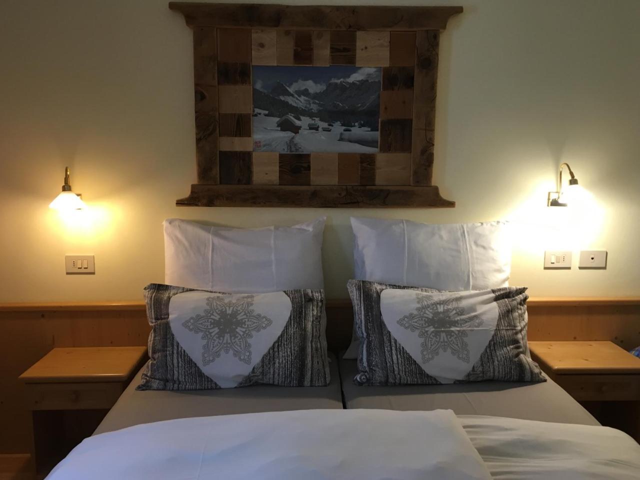 Appartamenti Chalet Orchidea กานาเซย์ ภายนอก รูปภาพ